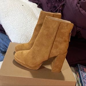 Steve Madden Boots
